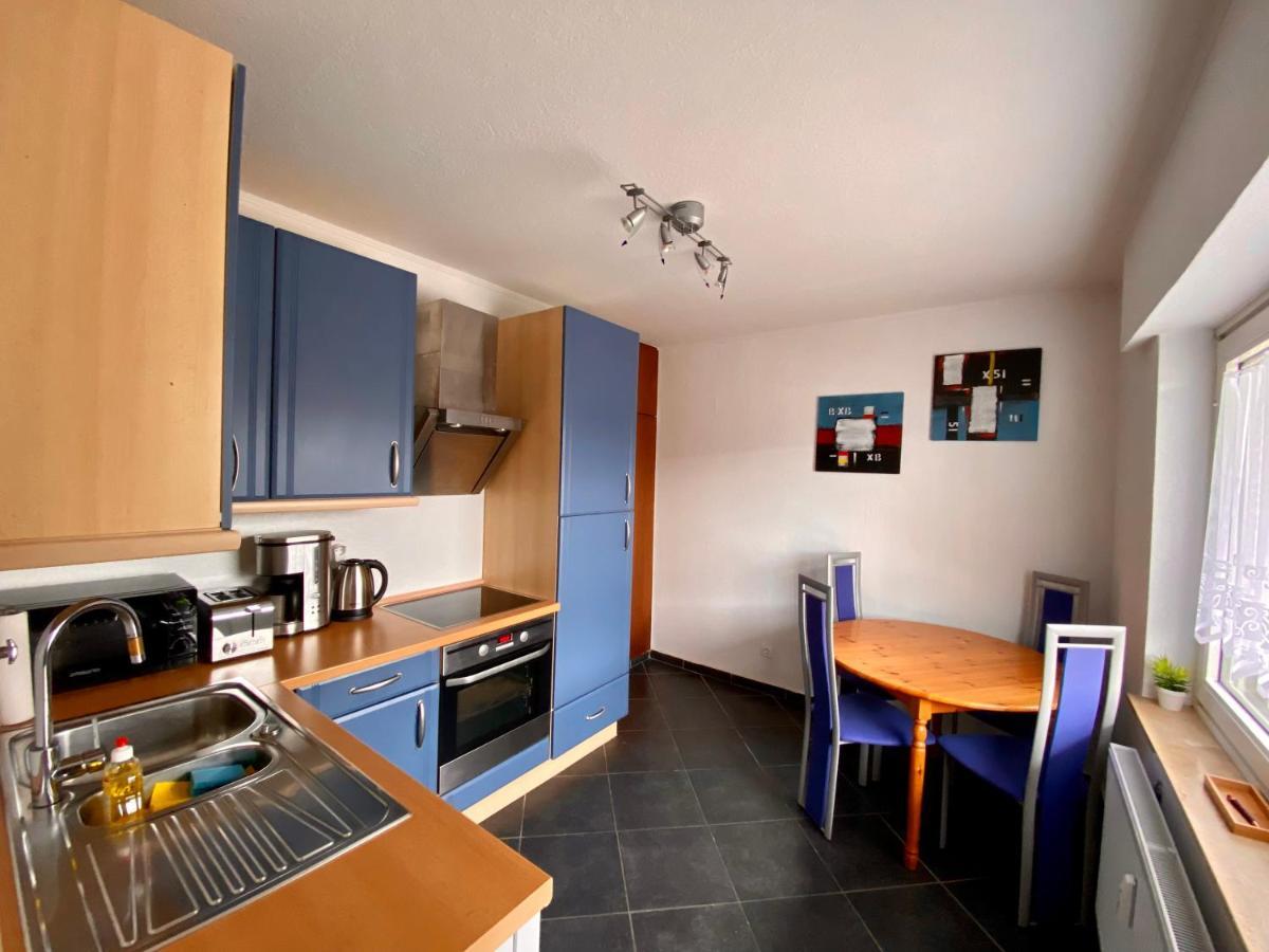 Lounge - Gemuetliche Ferienwohnung Am Asreg, Бад-Цвишенан Экстерьер фото